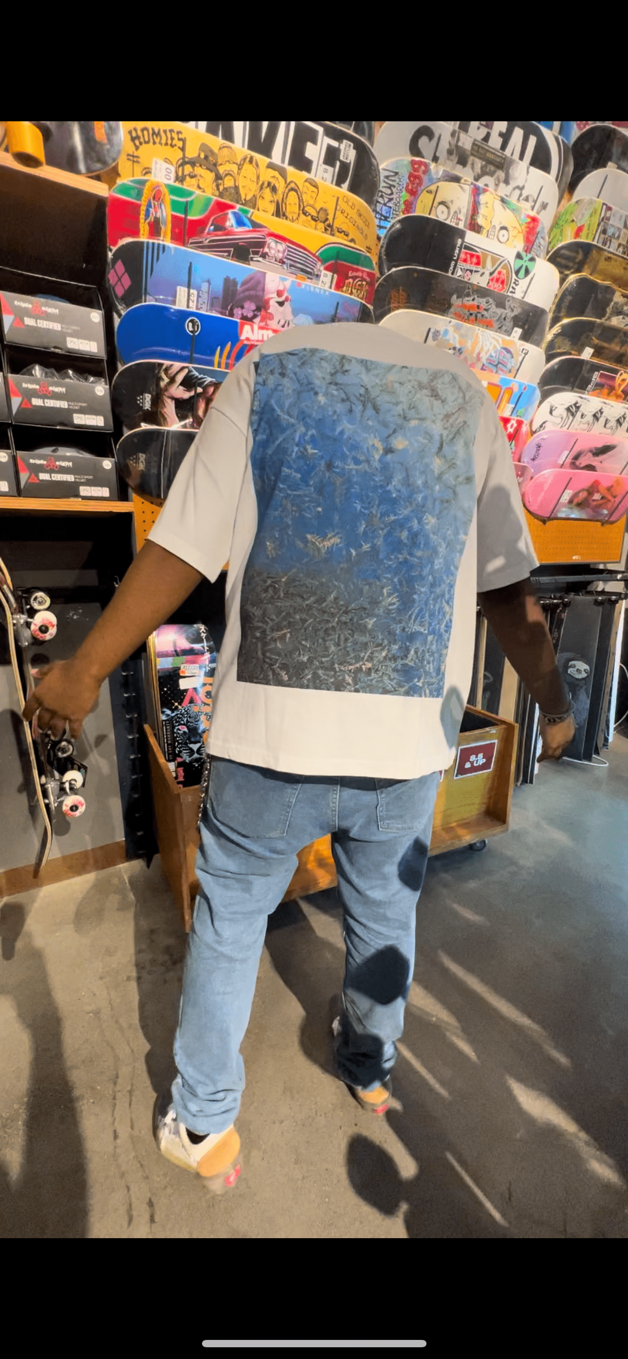 FROSTED SKIES - PREMIUM COTTON BOXY T-SHIRT - PUYAVENUSTA